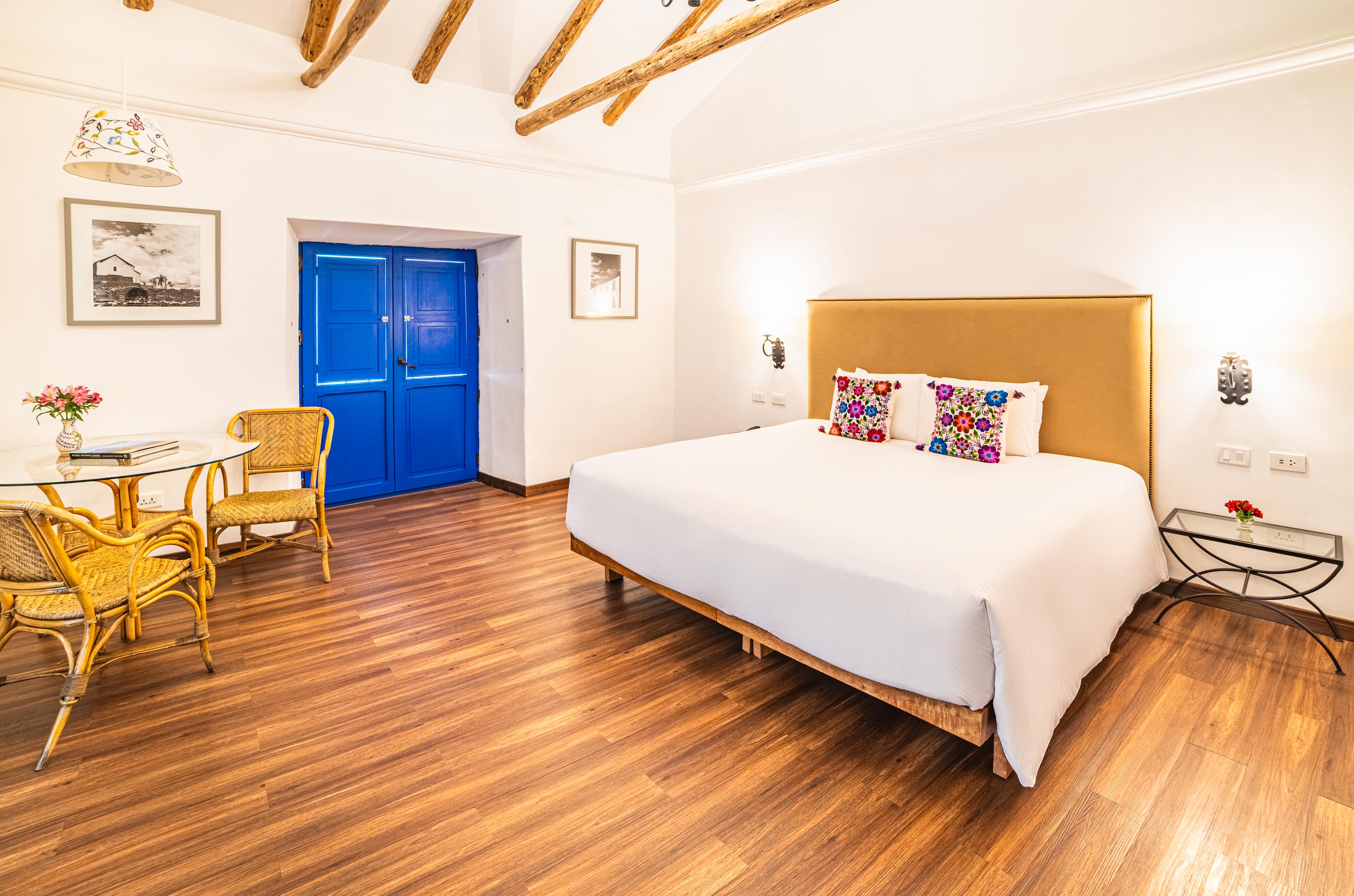 Suite, Street View