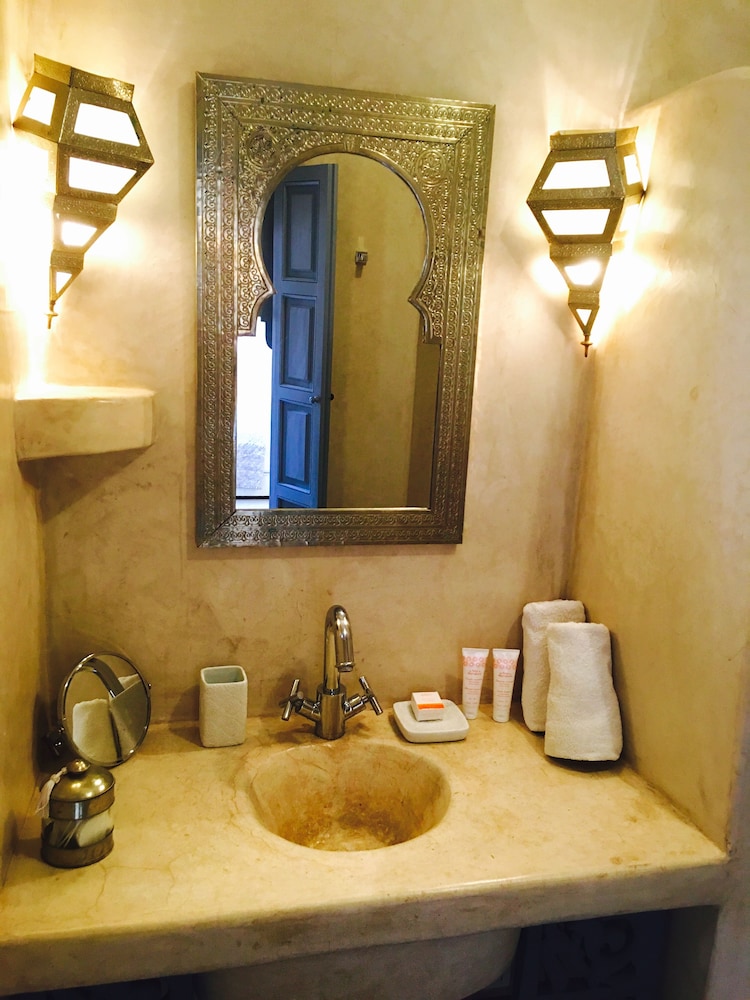 Riad Tawargit 48/50