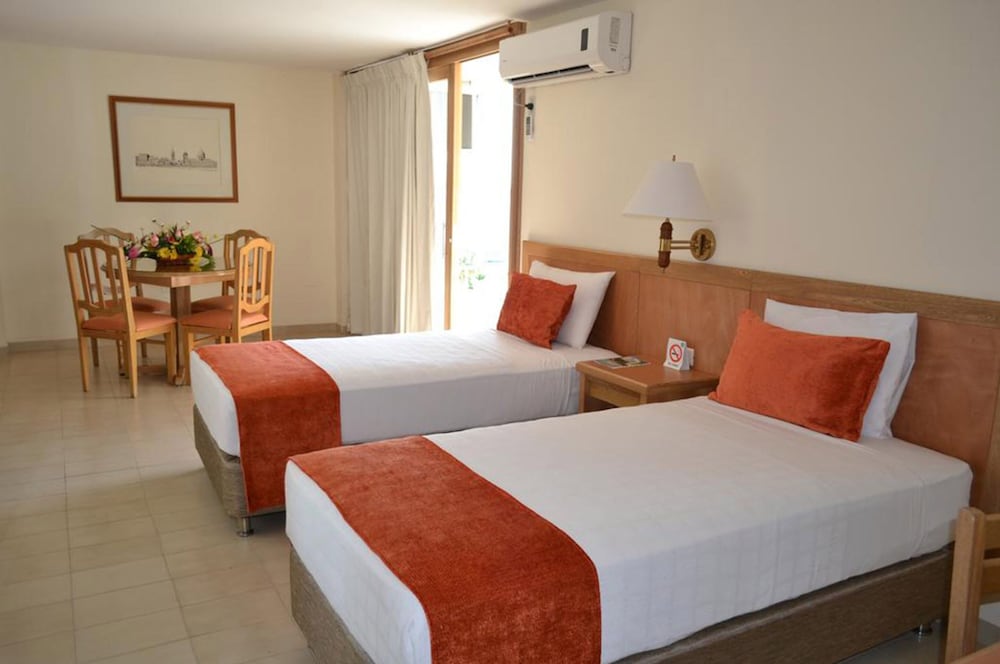 Be La Sierra Hotel 28/73