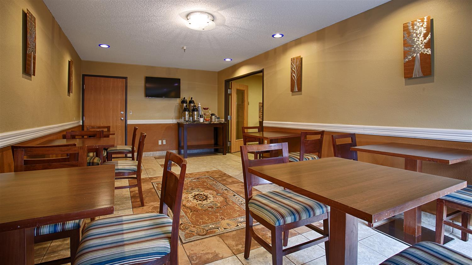 Best Western Alexandria Inn 26/33