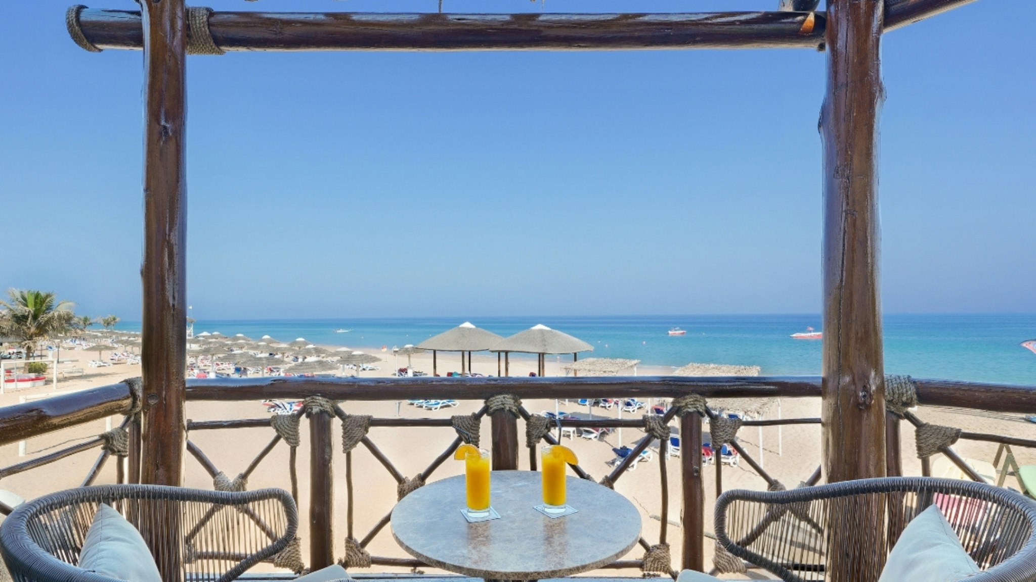 Fujairah Rotana Resort and Spa 18/38