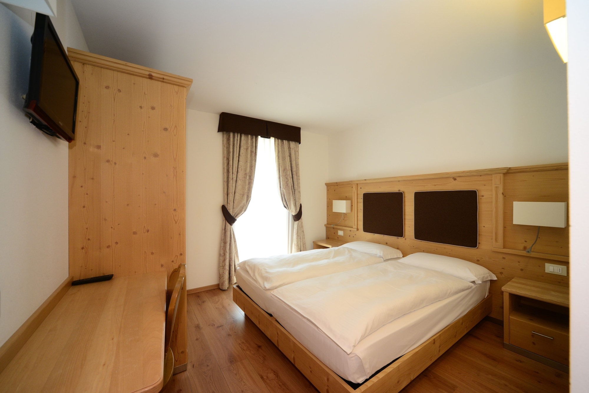 2 BEDROOMS, SUITE, 2 QUEEN BEDS, BALCONY