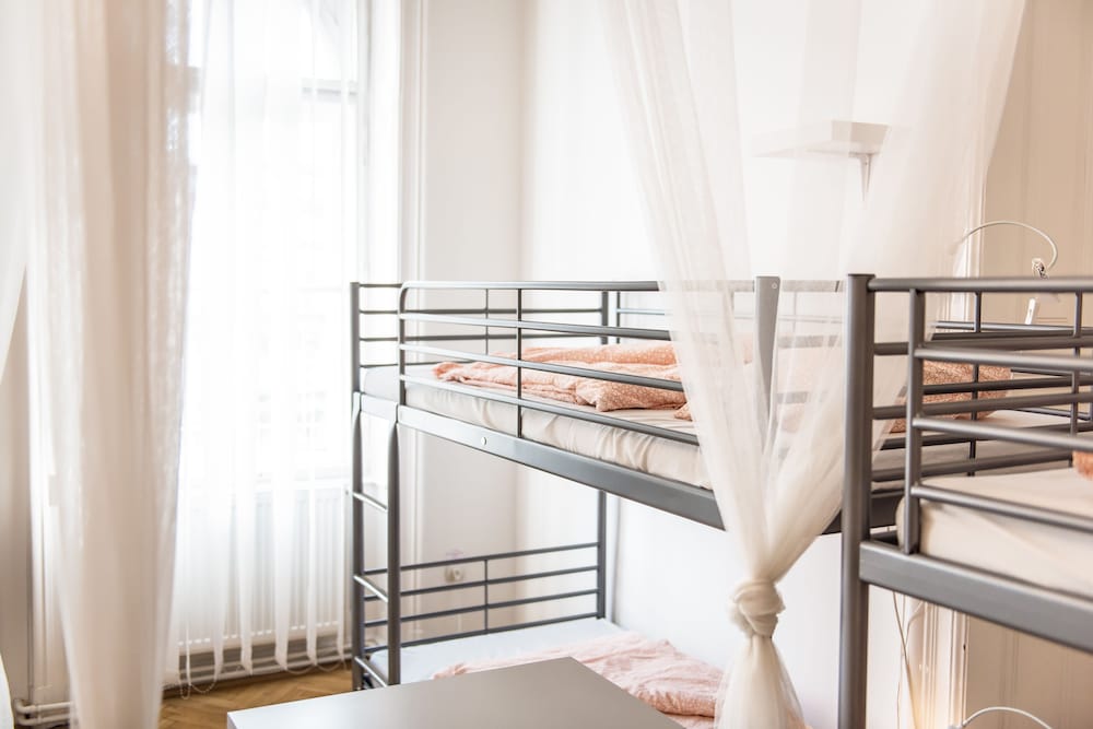Female Dorm, 10 Beds, Private Bathroom
