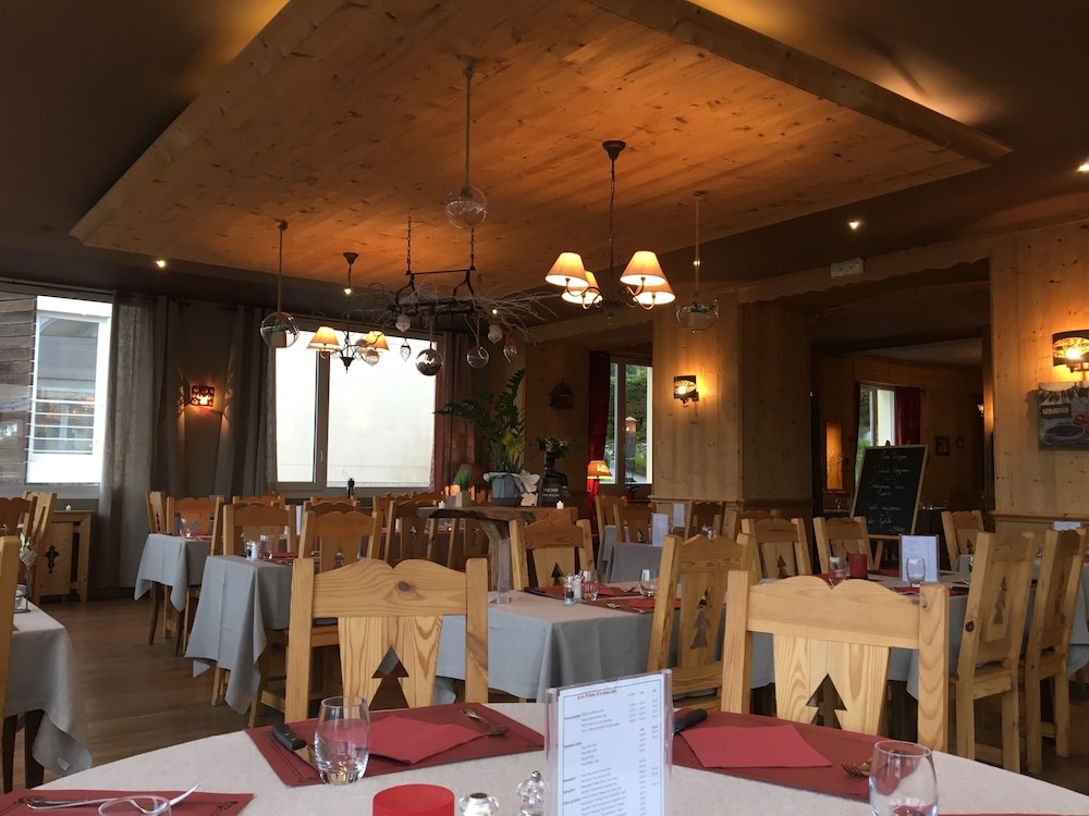 Logis Hotel Le Ptit Hotel Du Lac 22/30