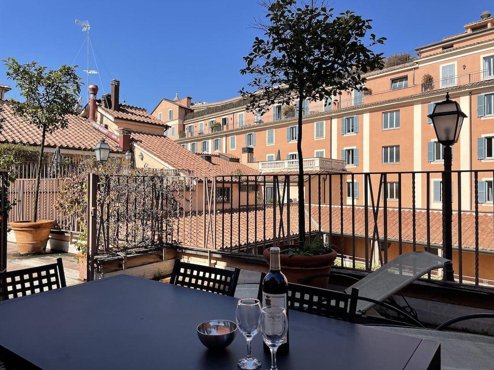 Piazzetta Margutta - My Extra Home 71/77
