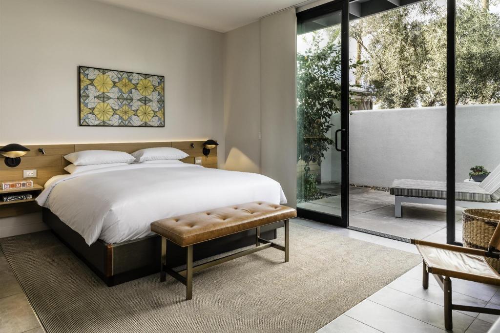 House, 2 King Beds