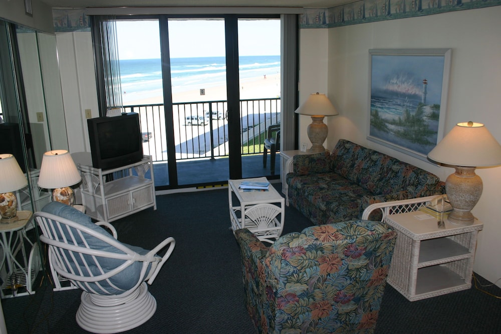 Ocean Trillium Suites 26/50