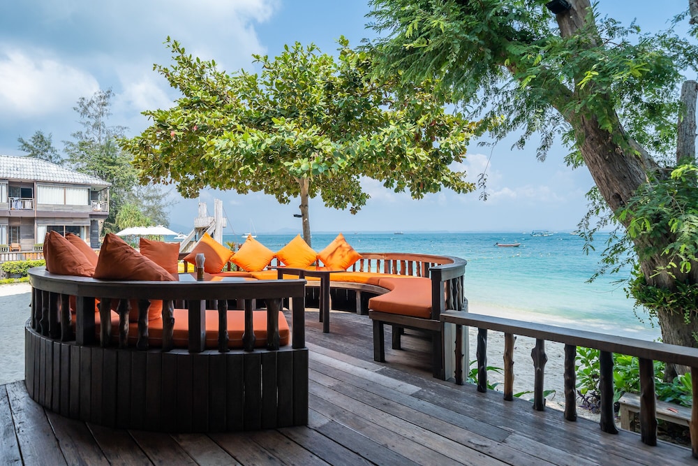 BAAN PLOY SEA 46/50