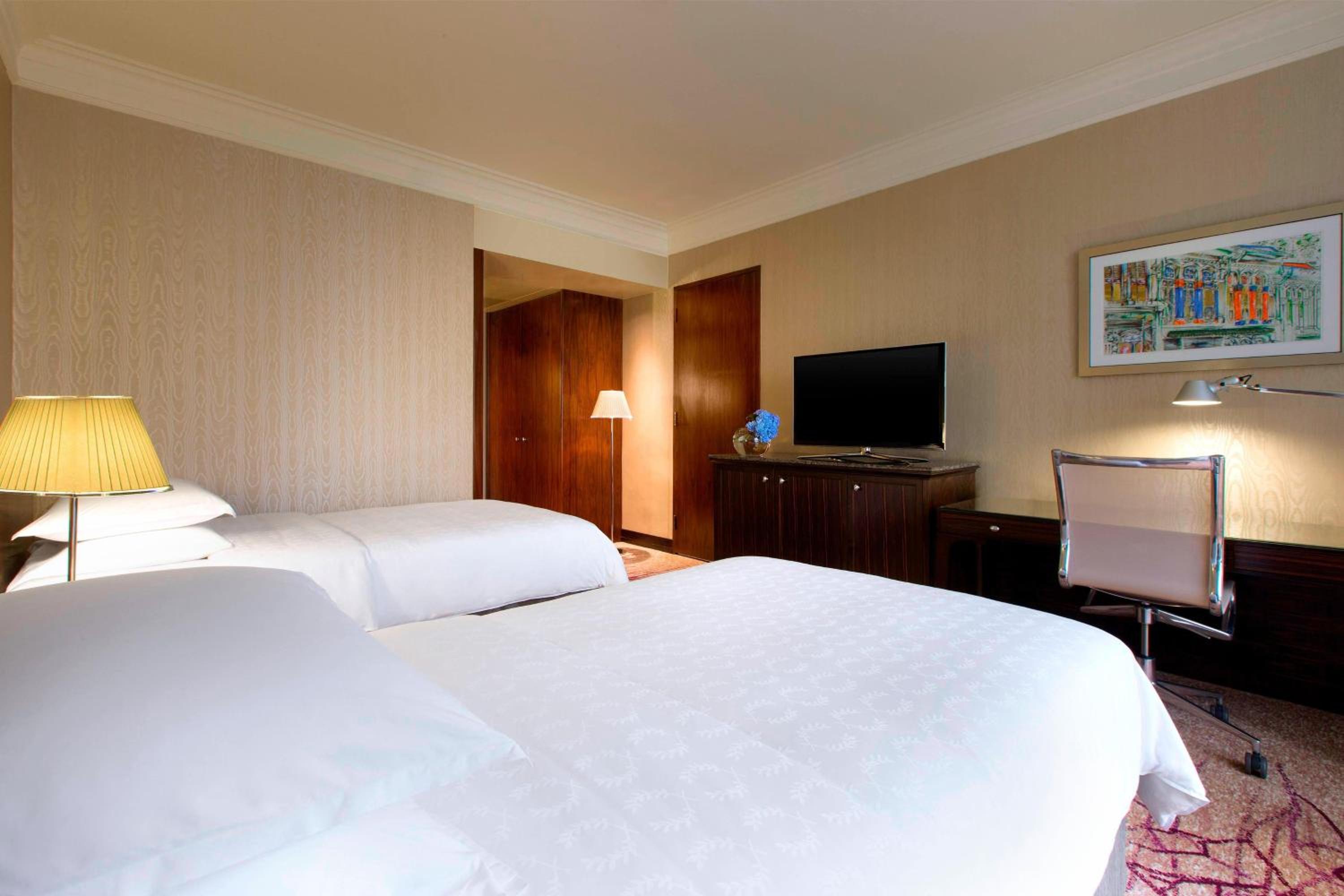 Sheraton, Club, Twin Beds, Executive Lounge Access, High Floor