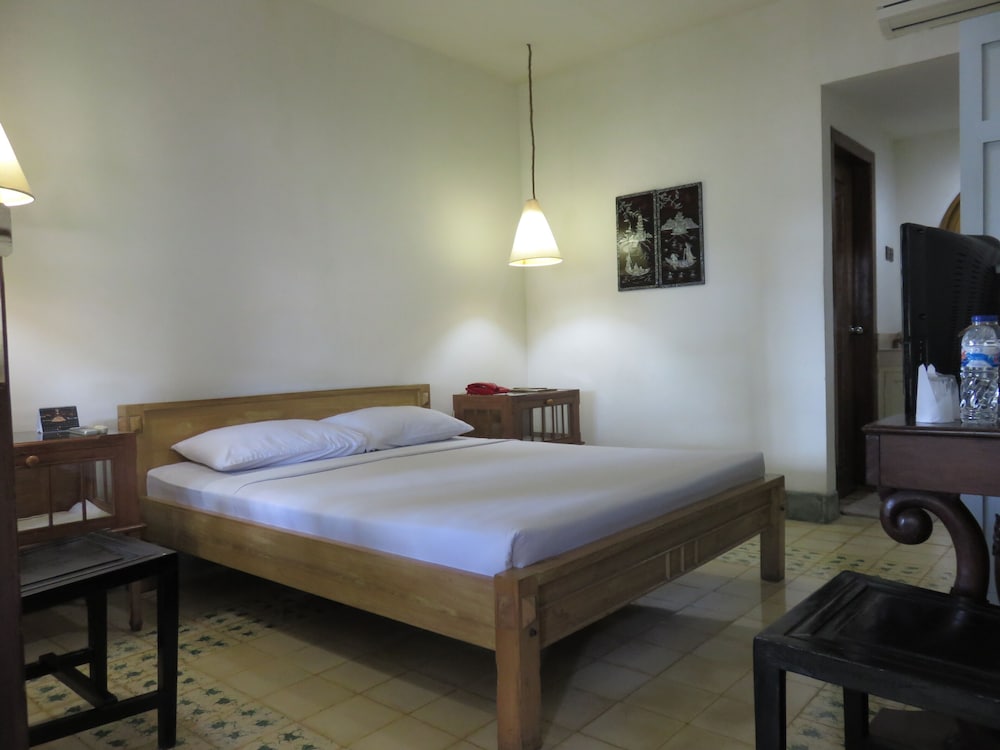 Hotel Tugu Blitar 18/67