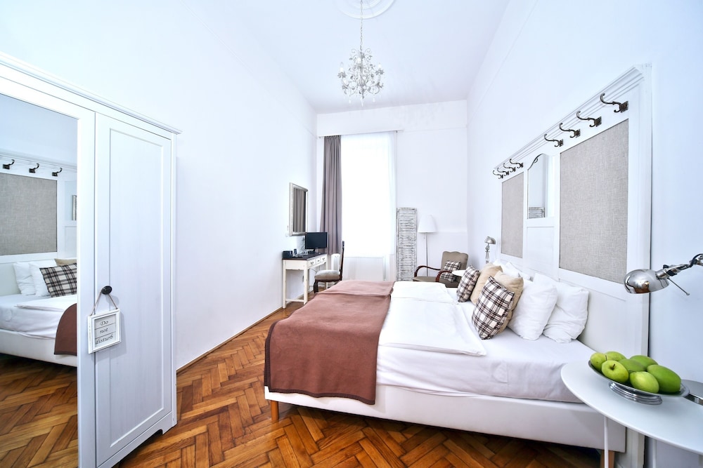 House Beletage 25/71