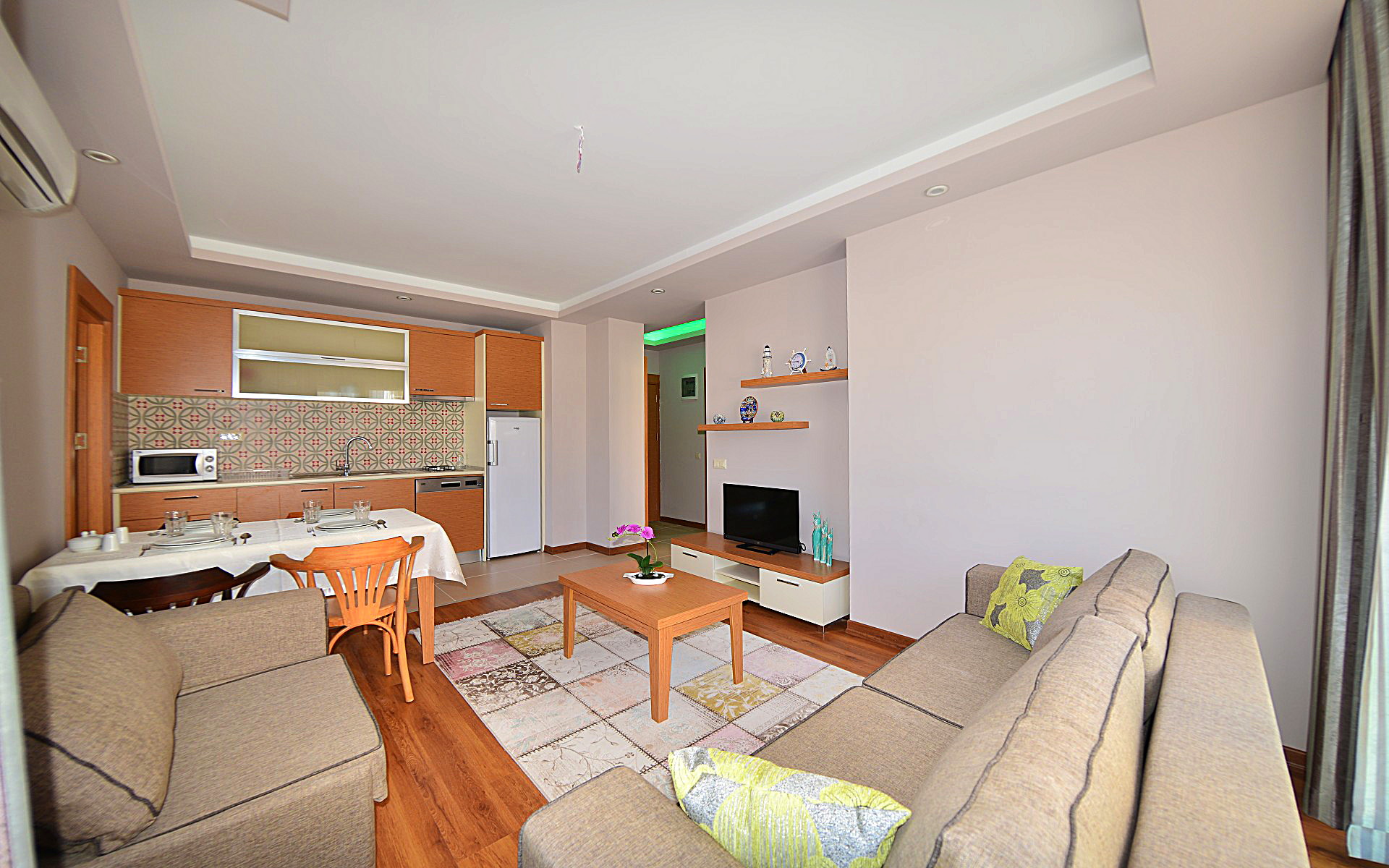 The Suites 88/100
