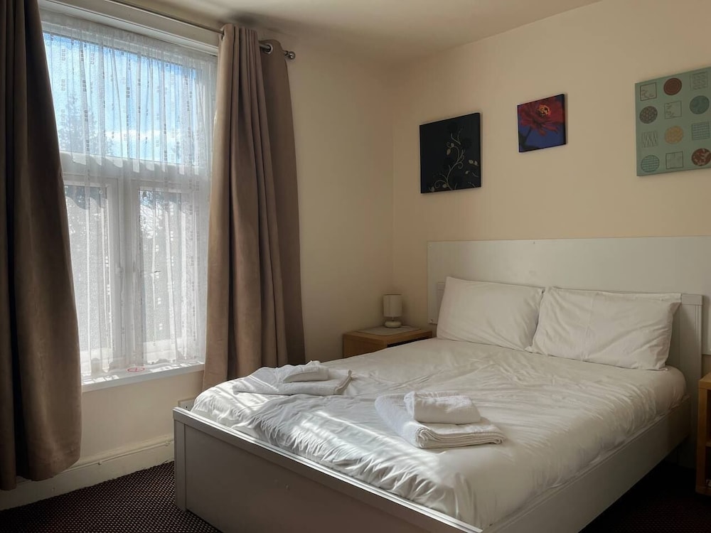 Room, King Bed
