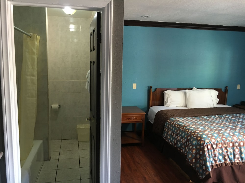 Eagle Inn Motel 14/35