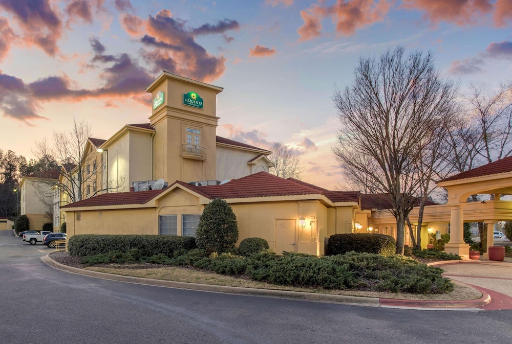 La Quinta Inn & Suites by Wyndham Birmingham Homewood 8/59