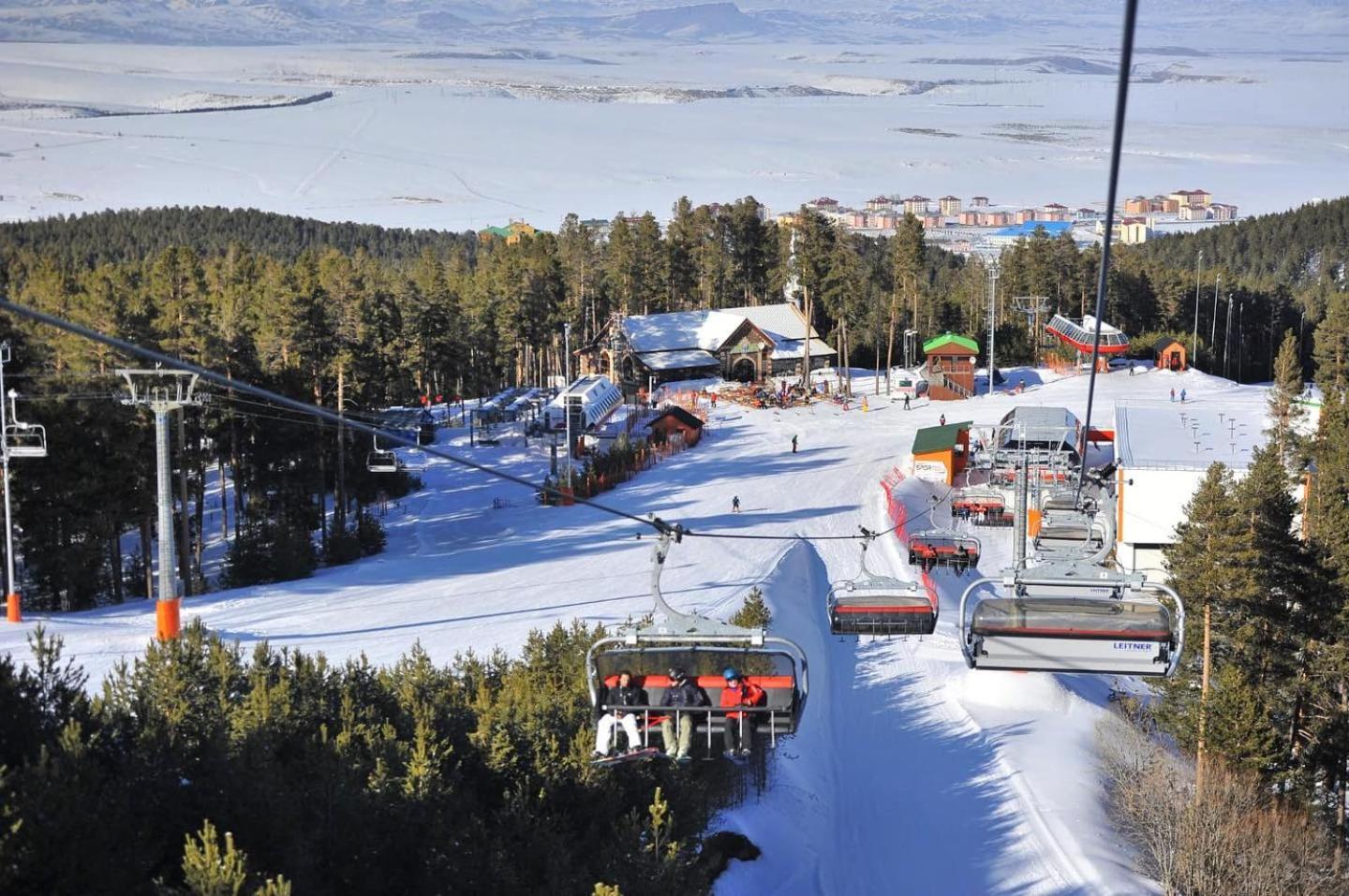 Hotel Aras 47/50