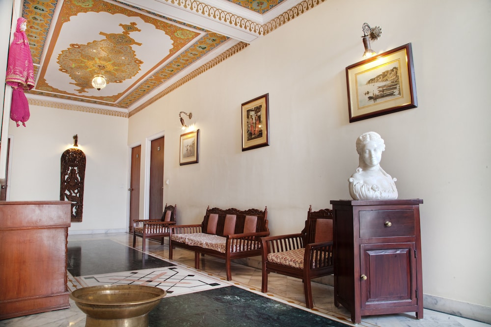 Anuraag Villa 9/65
