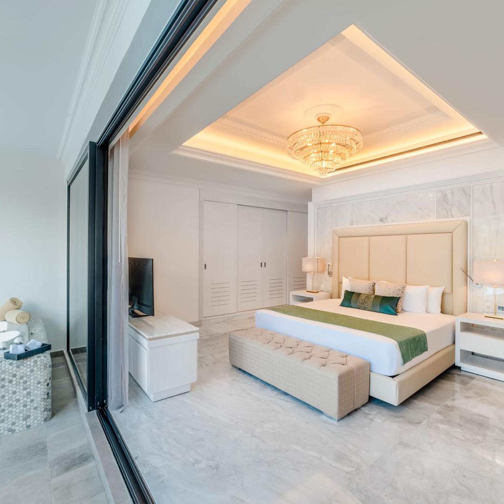 Suite, Mansion, Hot Tub