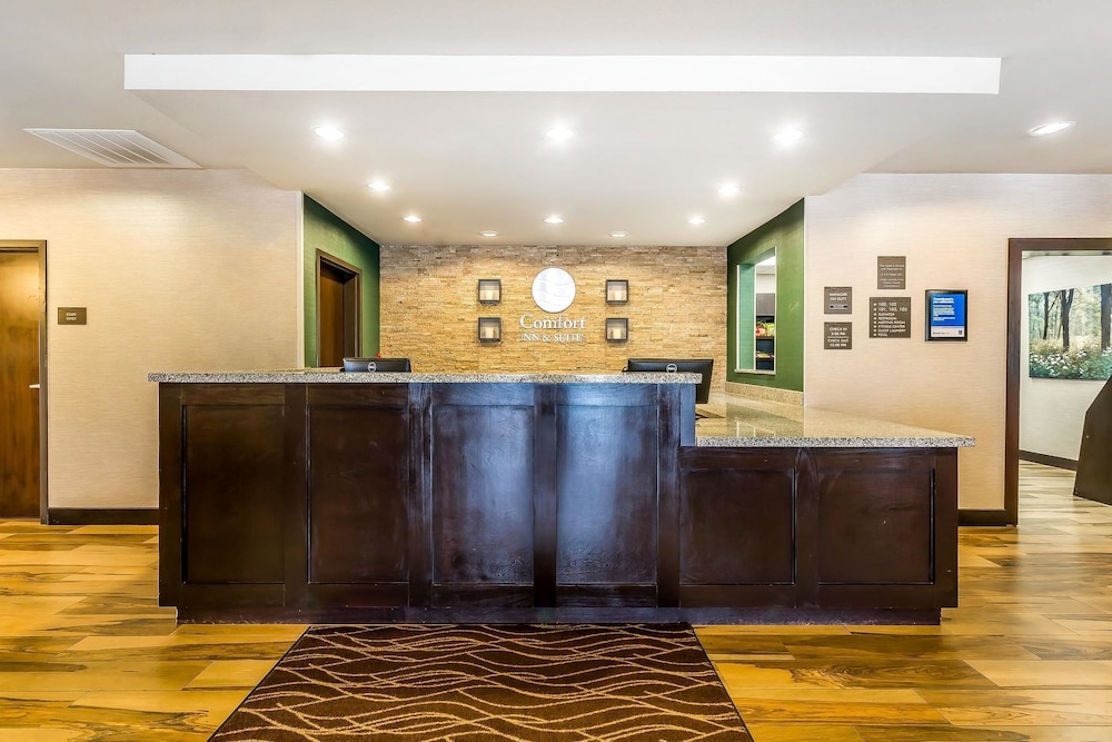 COMFORT INN & SUITES NEWCASTLE - OKLAHOMA CITY 5/47