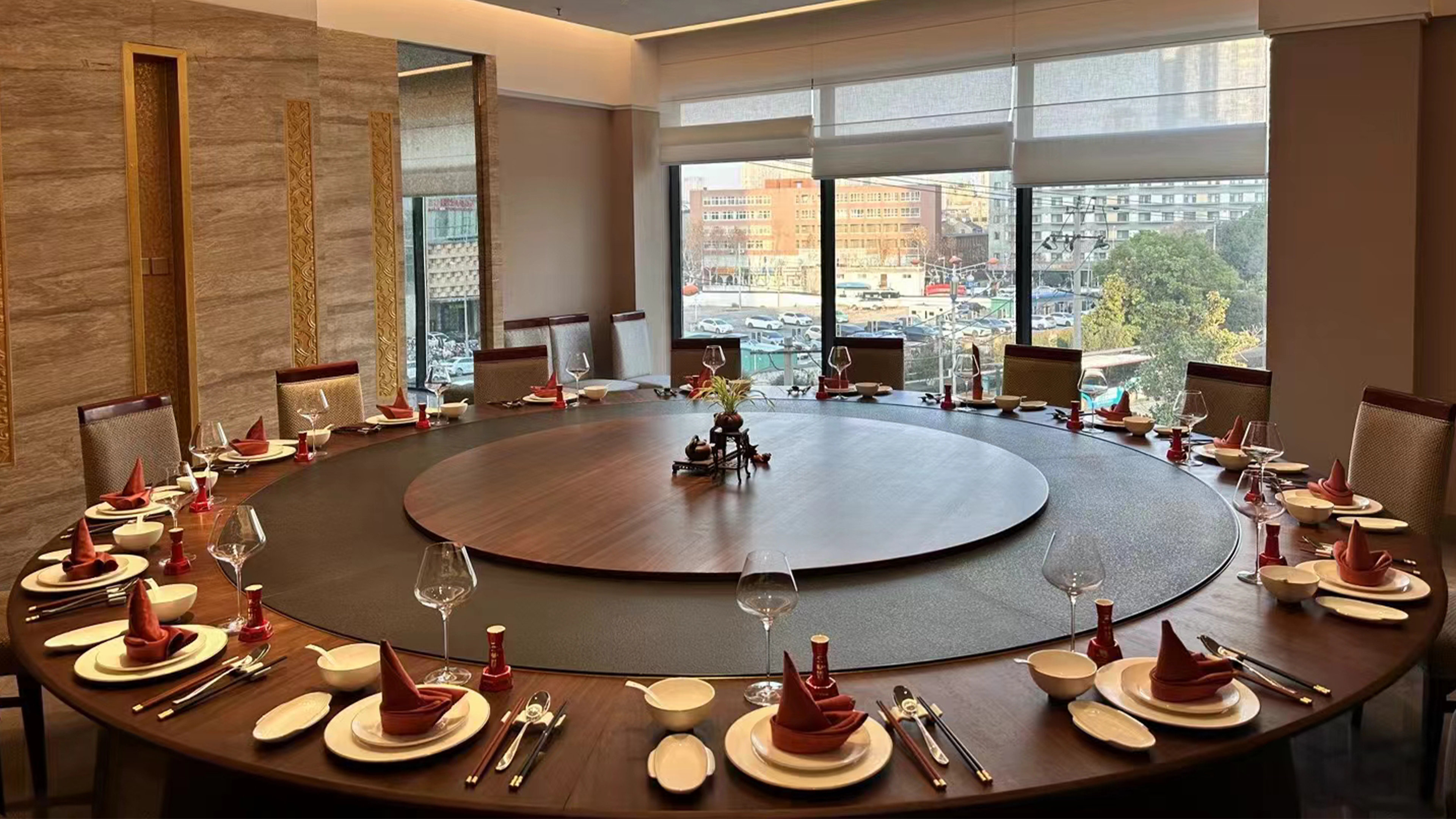 Holiday Inn Hefei 30/50