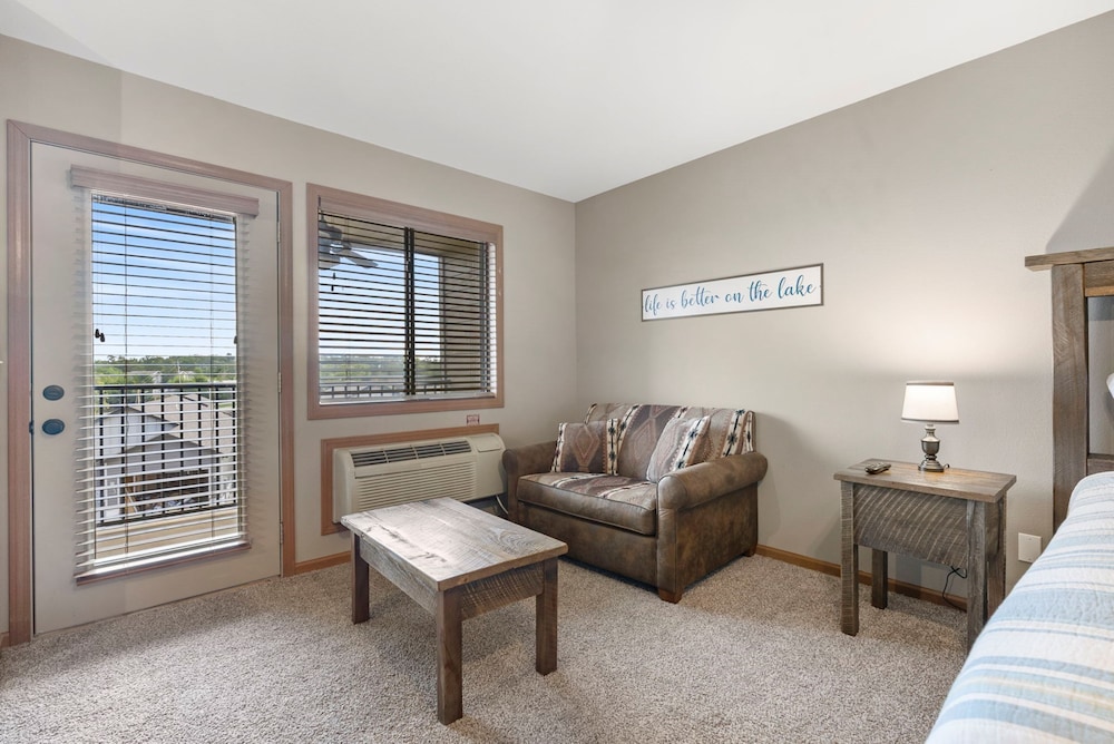 Indian Point Lodge Amp Condominiums 53/73
