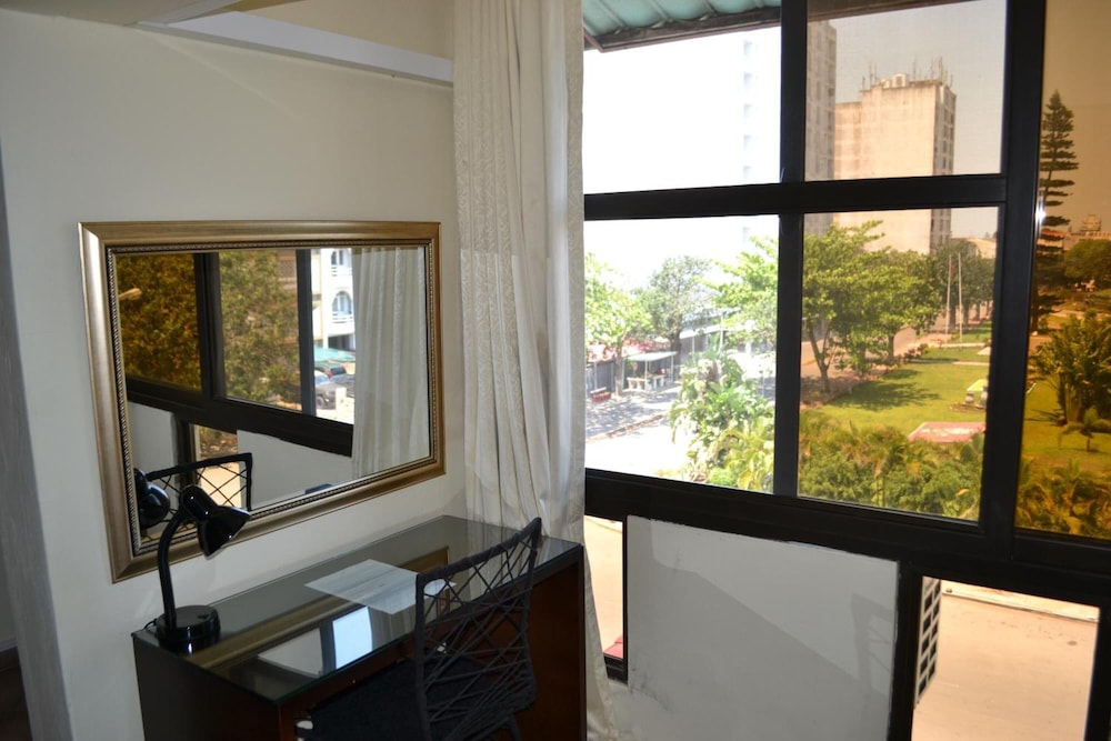 Sundown Guest House Maputo 50/50