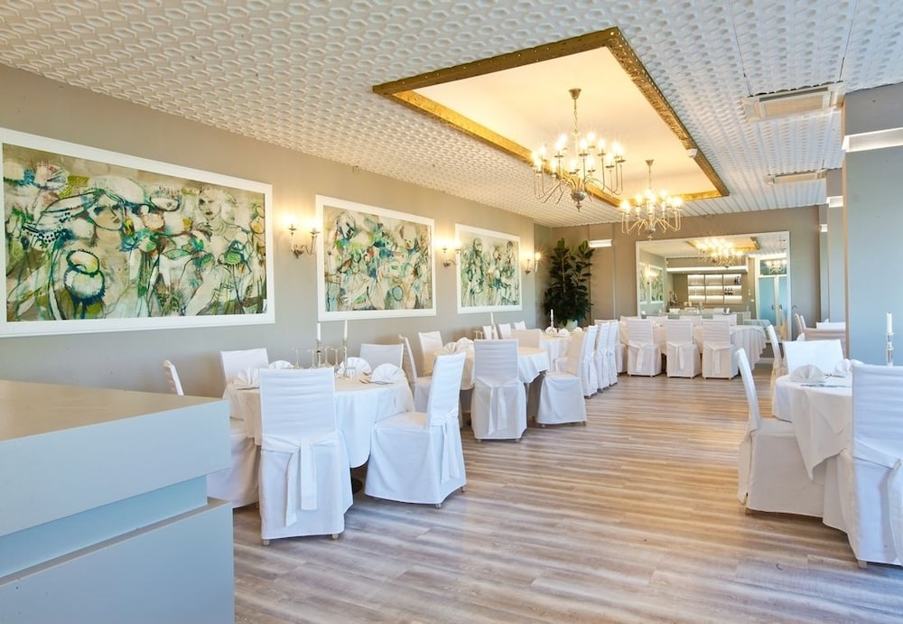 Grand Hotel Azzurra Club 19/30