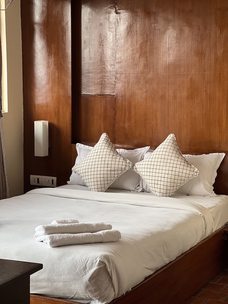 Thagu Chhen A Boutique Hotel 10/25