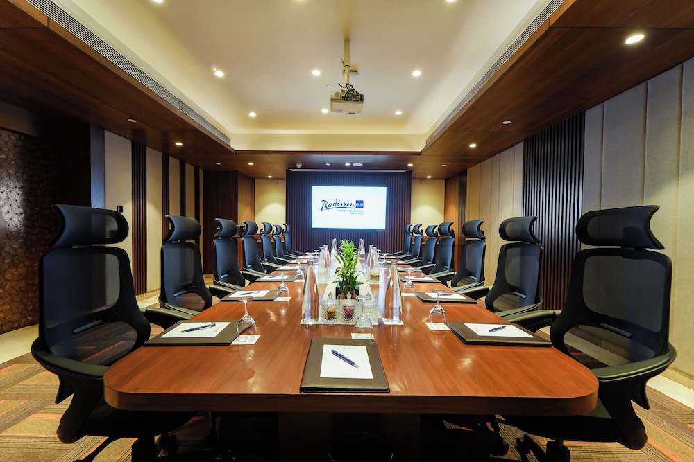 Radisson Blu Towers Kaushambi Delhi NCR 35/45