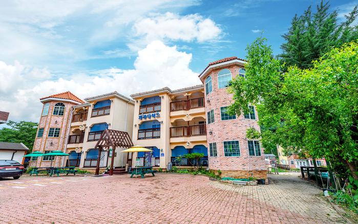 Muju Paradise Pension 34/44