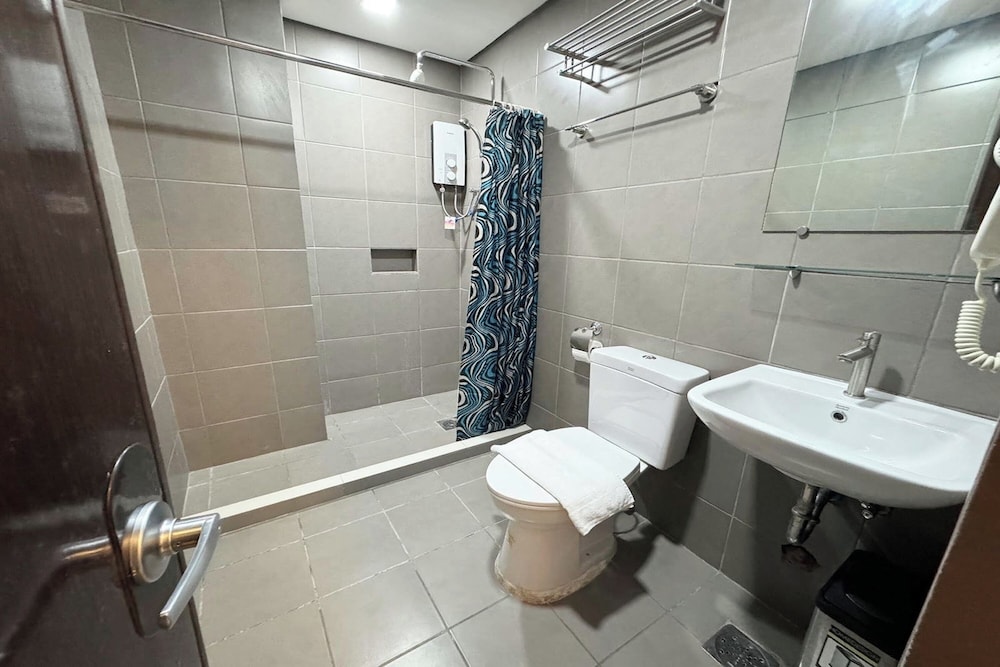 Belltower CSheLi Suites Bantay - Vigan by ZUZU 79/83
