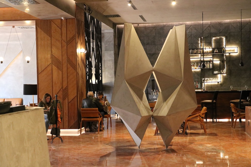 St Isidro Suites Corporate Housing SPA & Wellness Center 51/55