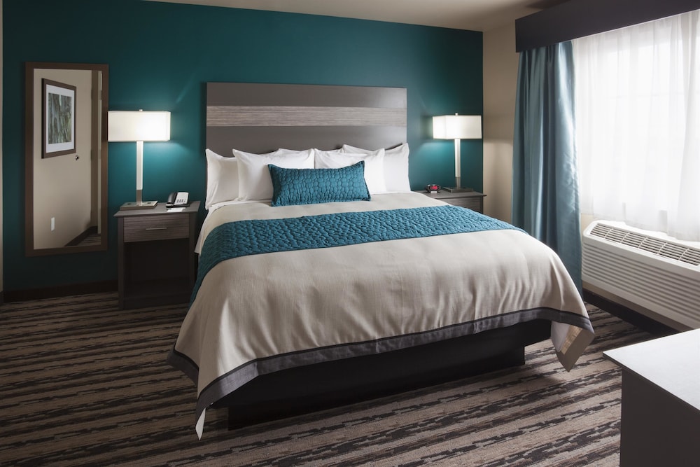 GrandStay Hotel and Suites 23/63