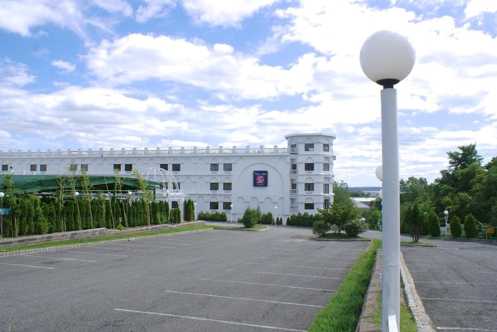 Raritan Hotel 23/34
