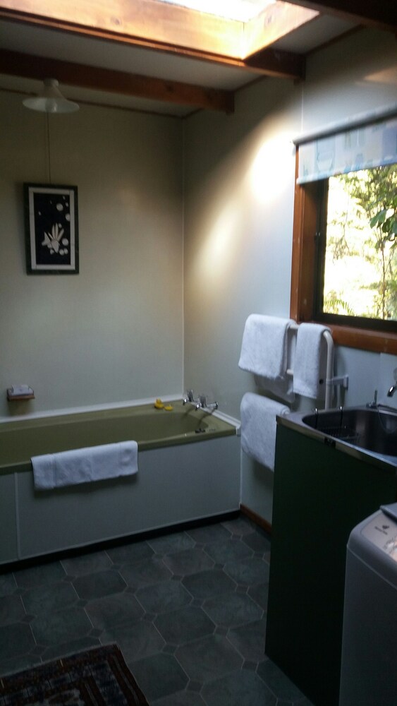 RAPAURA WATERGARDENS 25/36