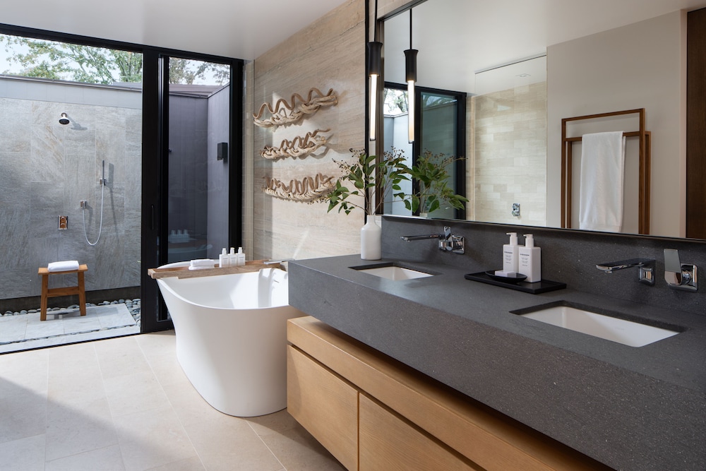 Montage Healdsburg 73/74