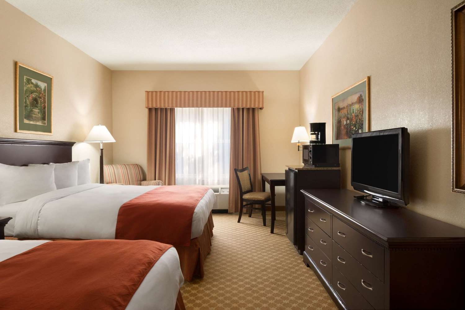 Country Inn and Suites By Radisson Columbus GA 5/34