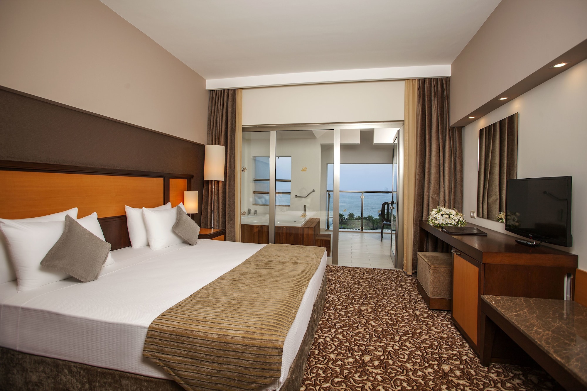 Standard, Single, Double Bed, Partial Sea View