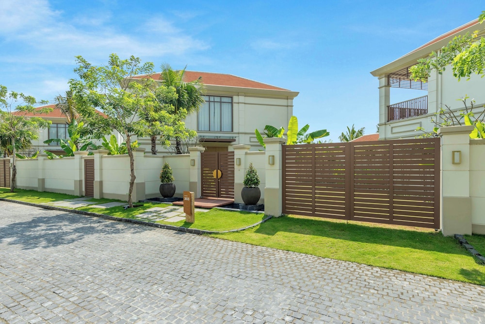 Fusion Resort and Villas Da Nang 42/50