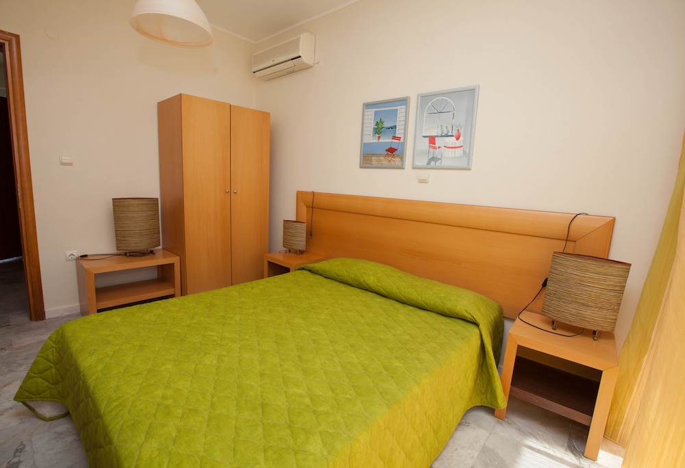 Olympic Kosmas Hotel 47/61