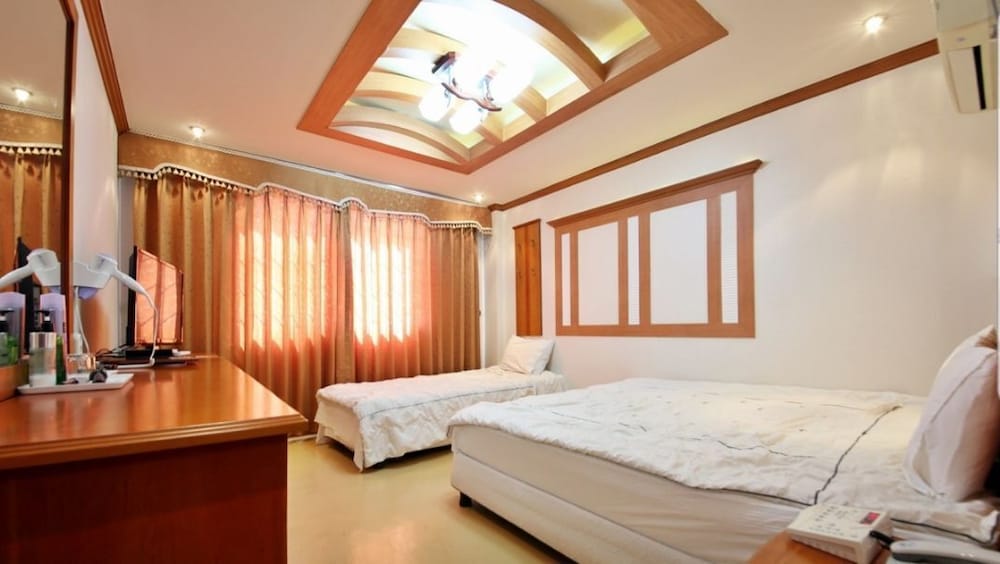 Gaeul Hotel 11/44