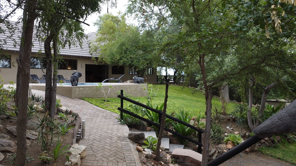Balule Bushveld Safari Lodge 25/38