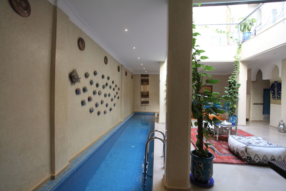 Riad Infinity Sea 9/74