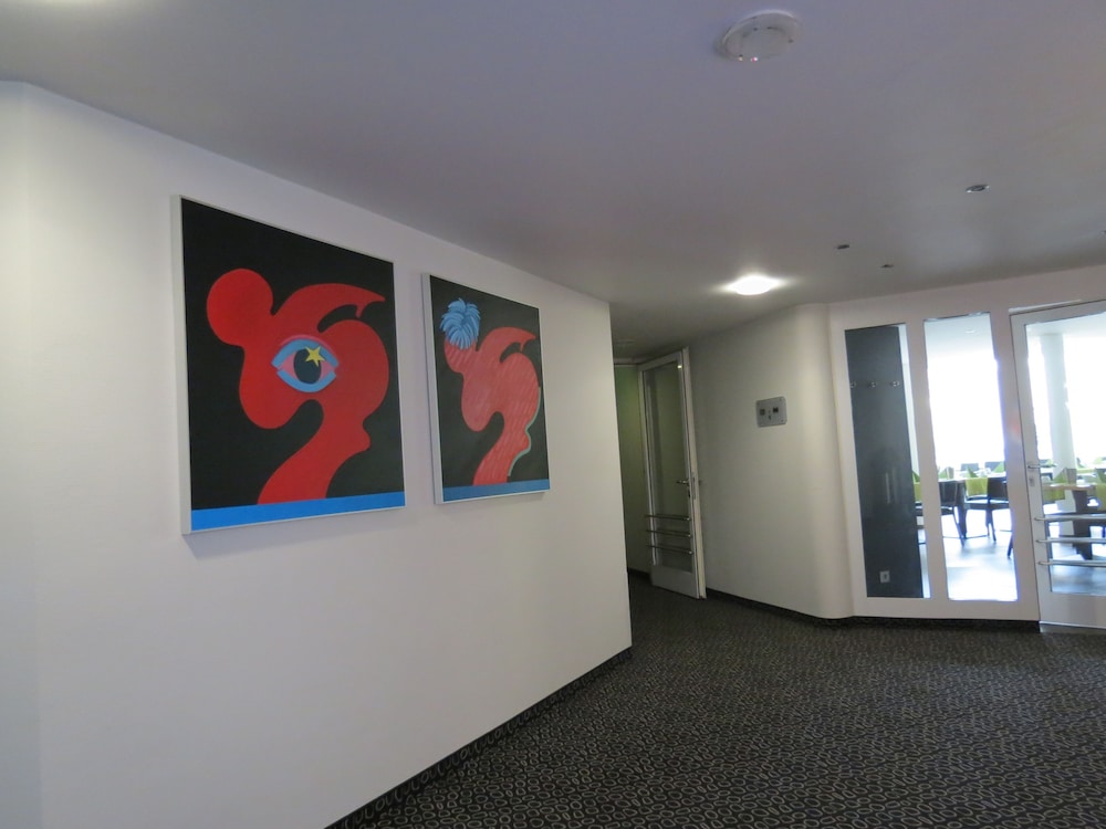 Comfor Hotel 7/72