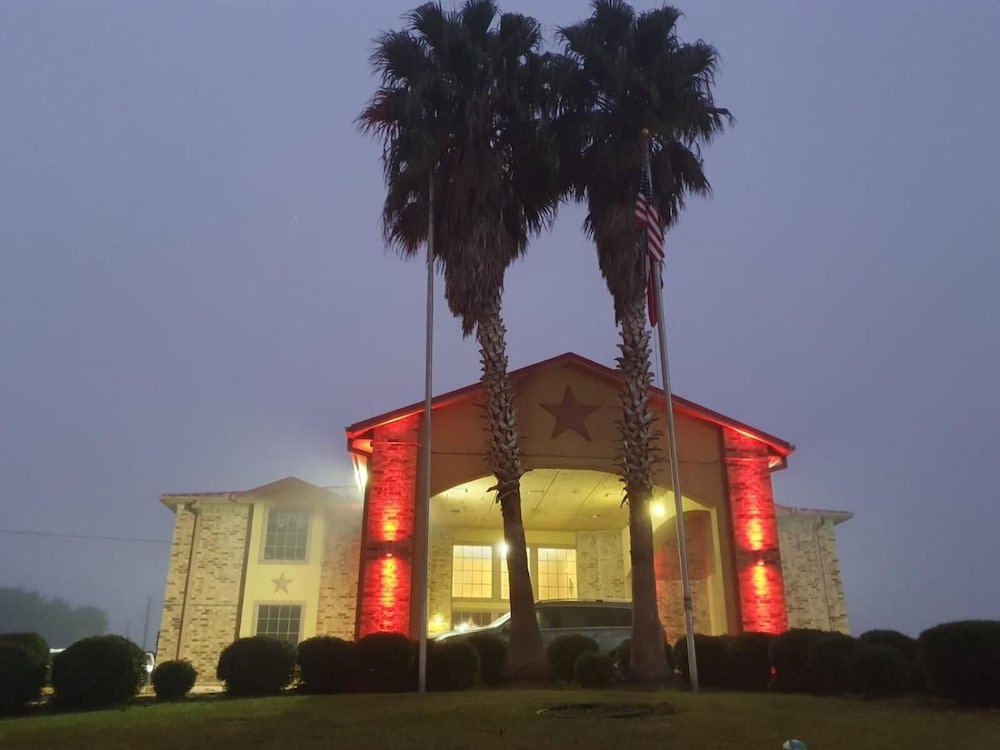 Chaparral Motel 2/57