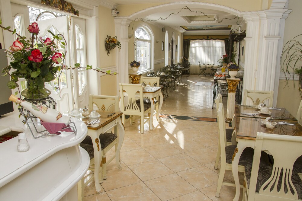 Eugenia Hotel Quito 45/48