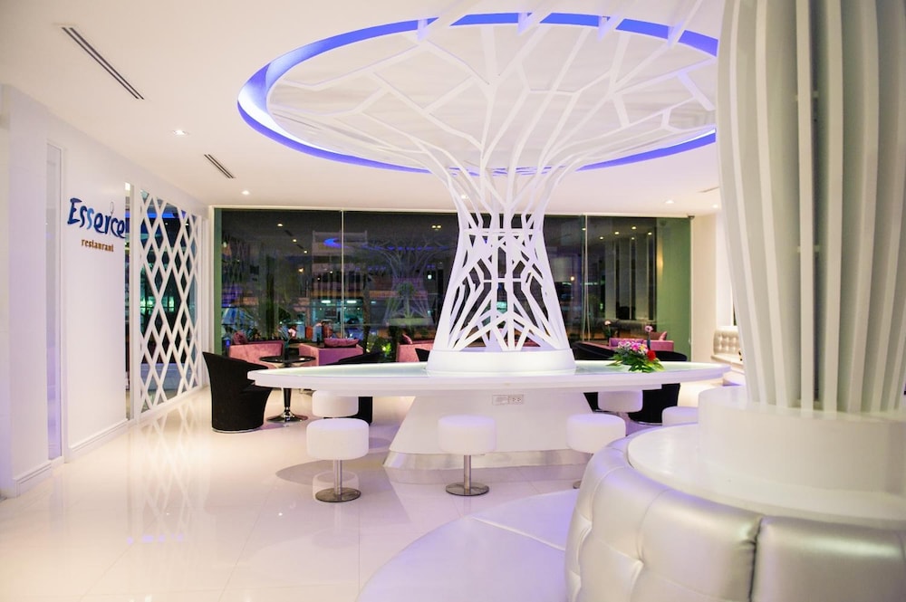 The Paradiso JK Design Hotel 8/67