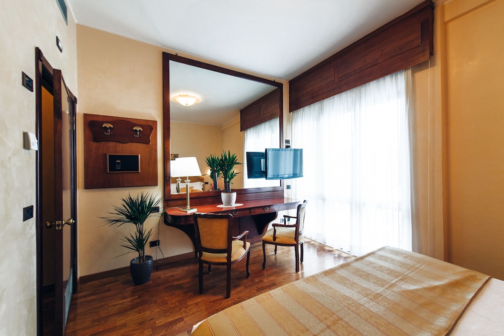 Grand Hotel Excelsior 32/47