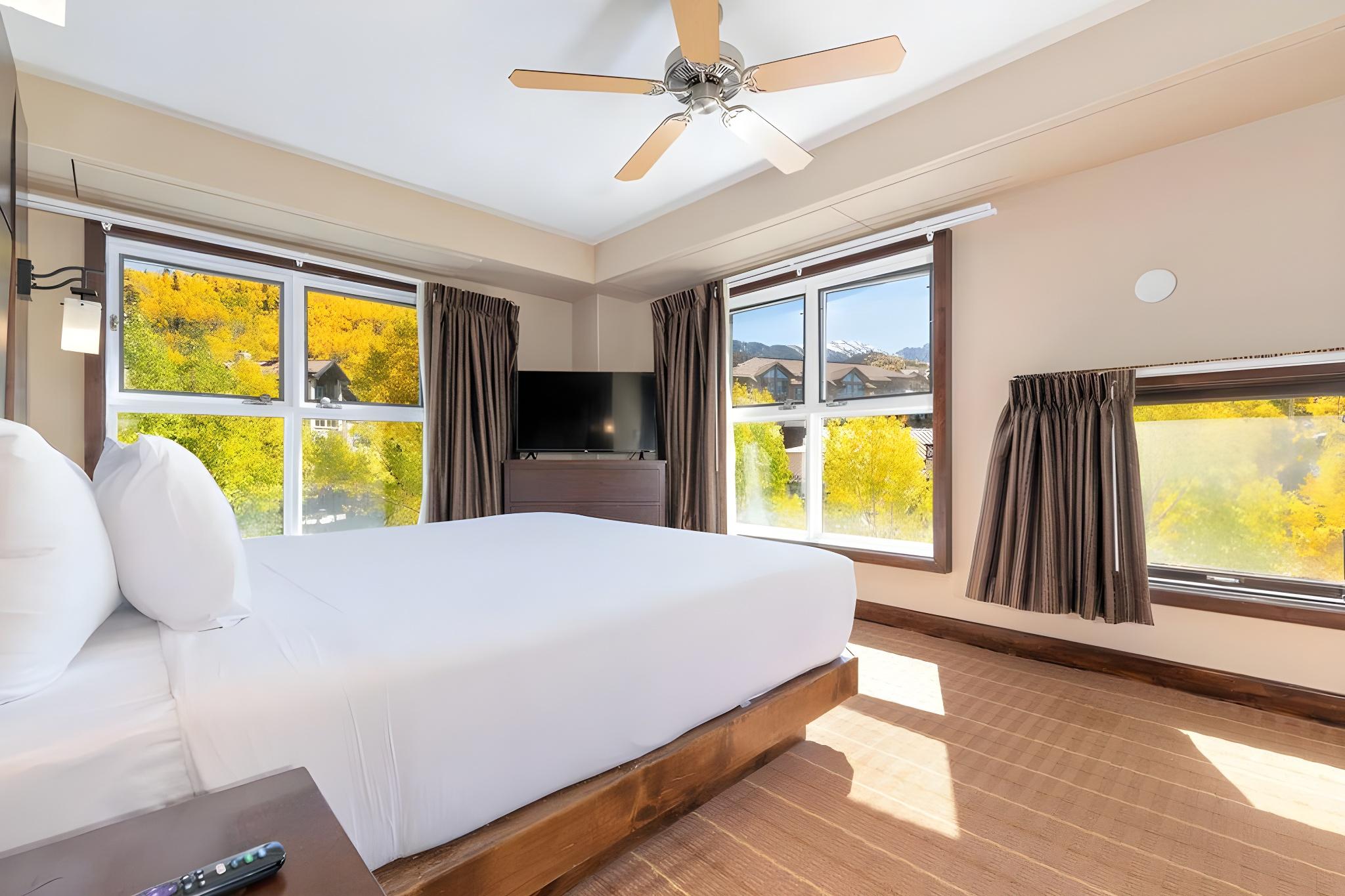 1 Bedroom, Grand, Sunset, Suite, with View