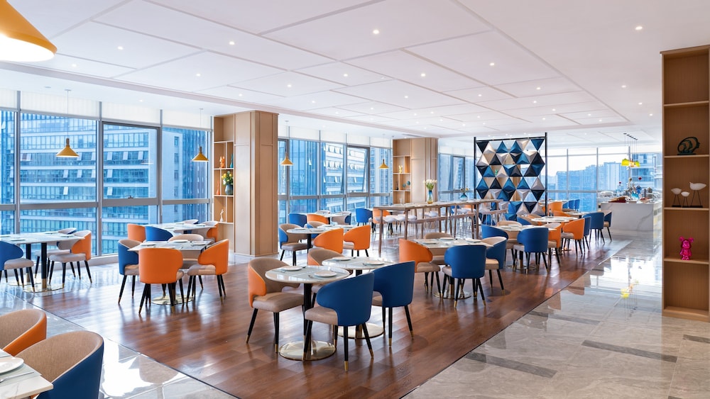 HOLIDAY INN EXPRESS Chengdu High-Tech Zone 66/78